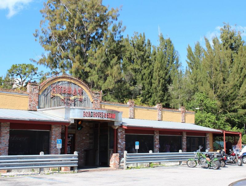 A Roadhouse on Pine Island Road