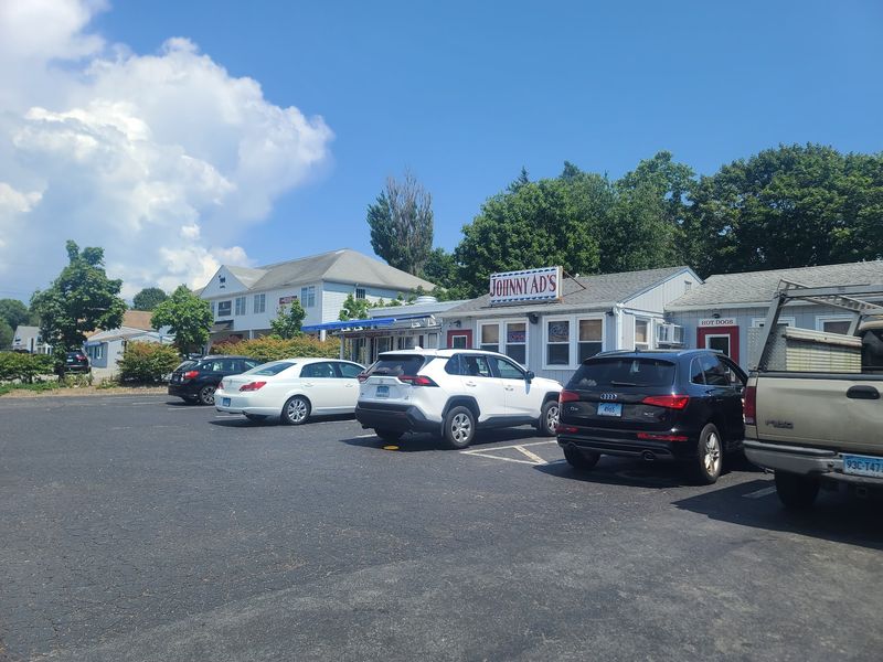 A Roadside Stop on Boston Post Road