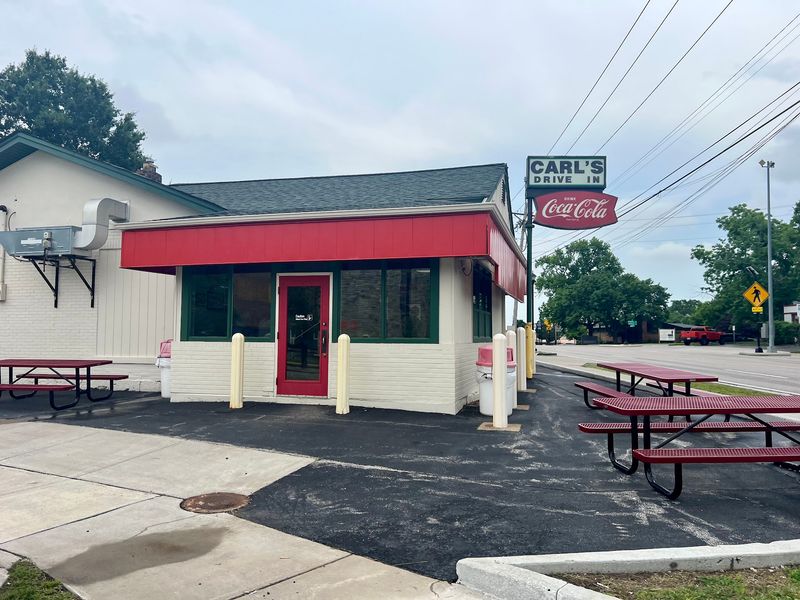 A Roadside Stop on Manchester Road