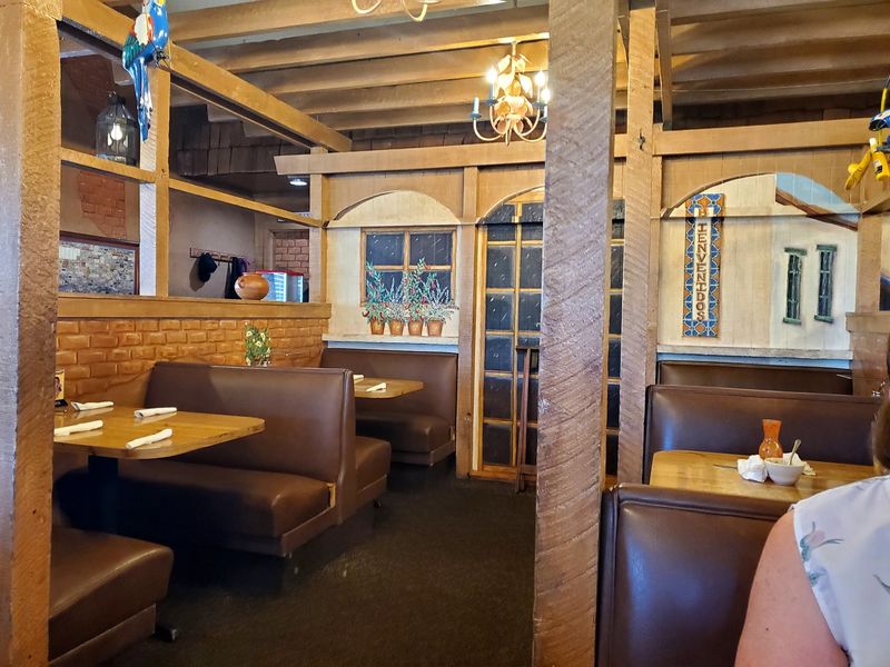 A Room Built for Birthdays and Workday Lunches