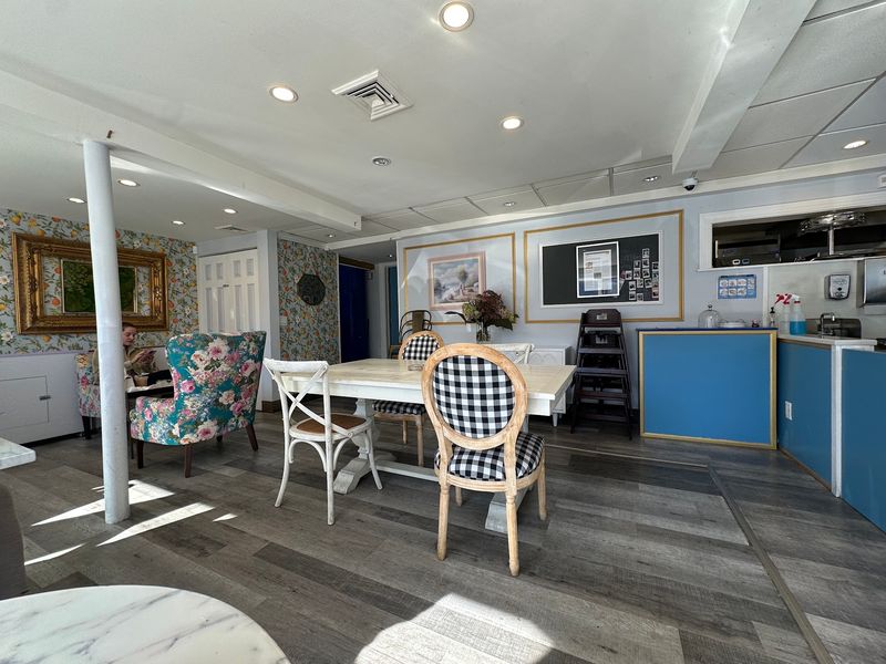 A Room Made for Lingering A Room Made for Lingering