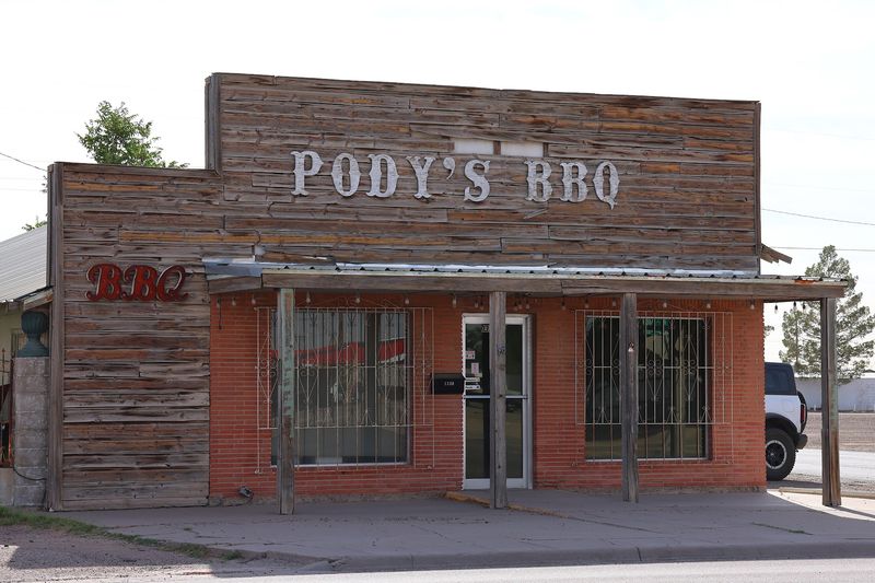 A Rustic Stop on South Cedar Street