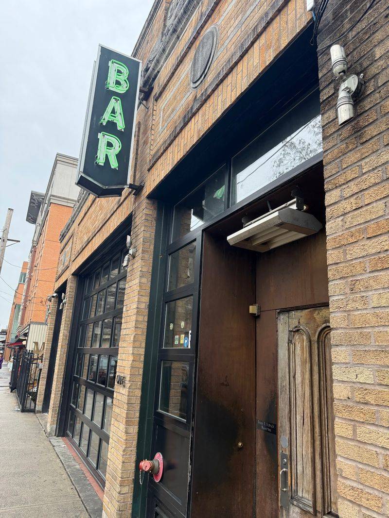 A Short Name on Crown Street