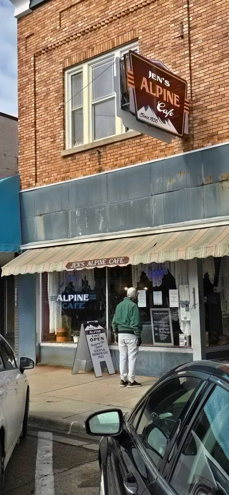 A Small Cafe on 4th Street