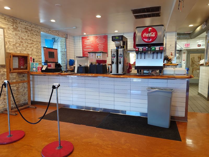 A Small Counter on 32nd Street