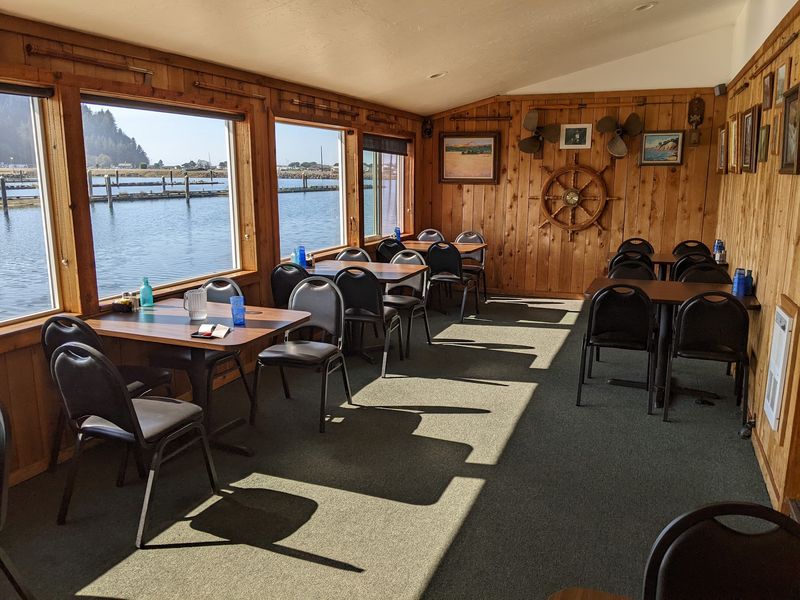 A Small Restaurant On Bayfront Loop