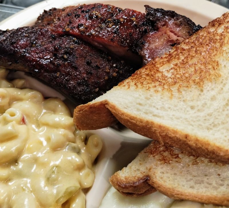 A Smokehouse Worth the Detour