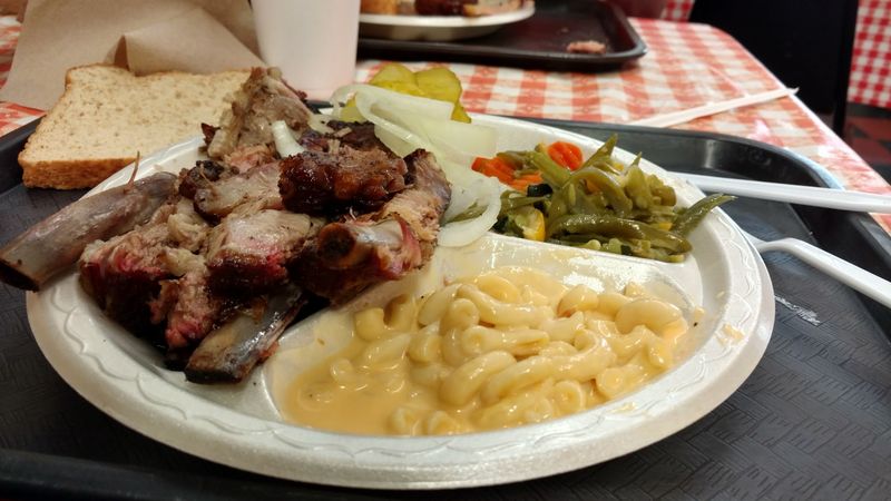 A Smoky Slice of Small-Town Texas Worth the Detour A Smoky Slice of Small-Town Texas Worth the Detour