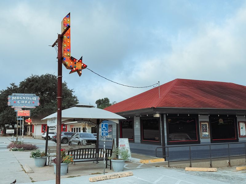 A South Congress Address That Never Sleeps Much