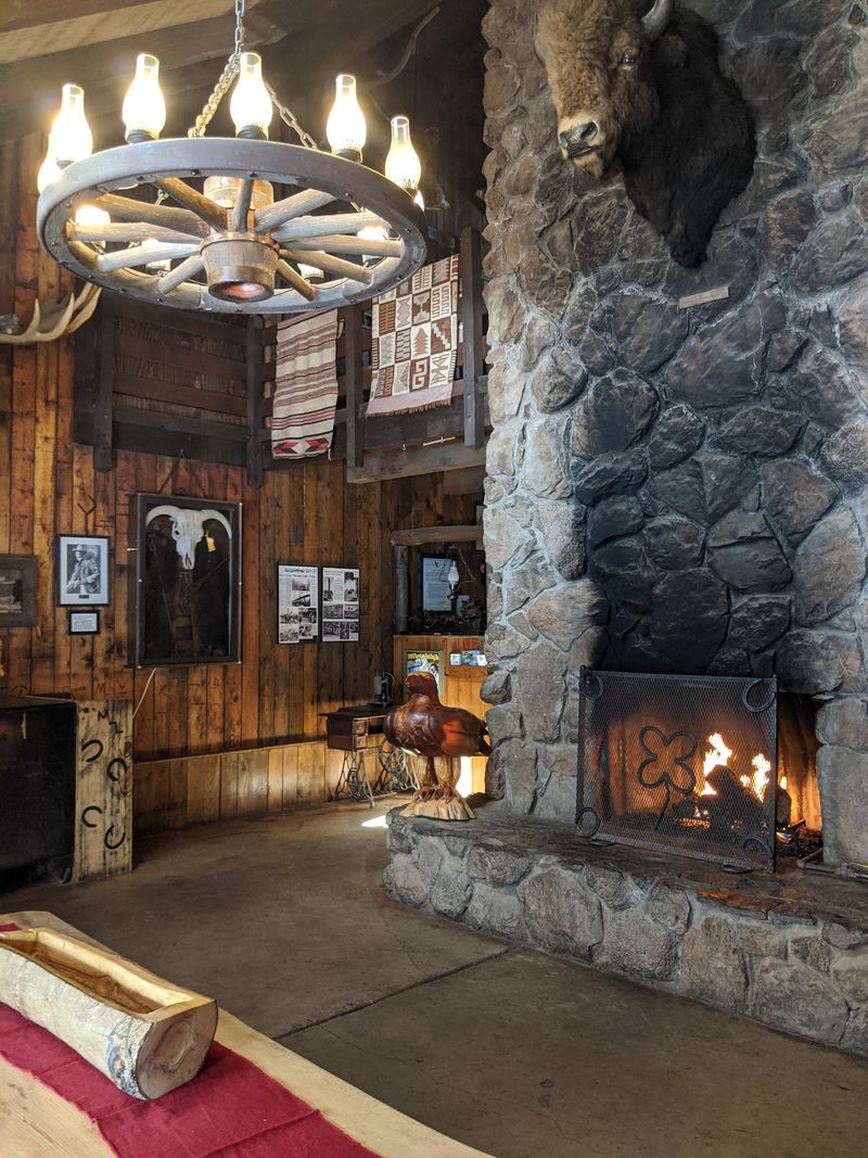 A Steakhouse Hidden in the Pines