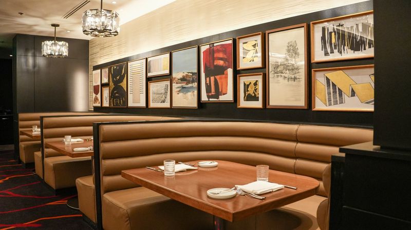 A Steakhouse Hiding Inside Blue Chip A Steakhouse Hiding Inside Blue Chip