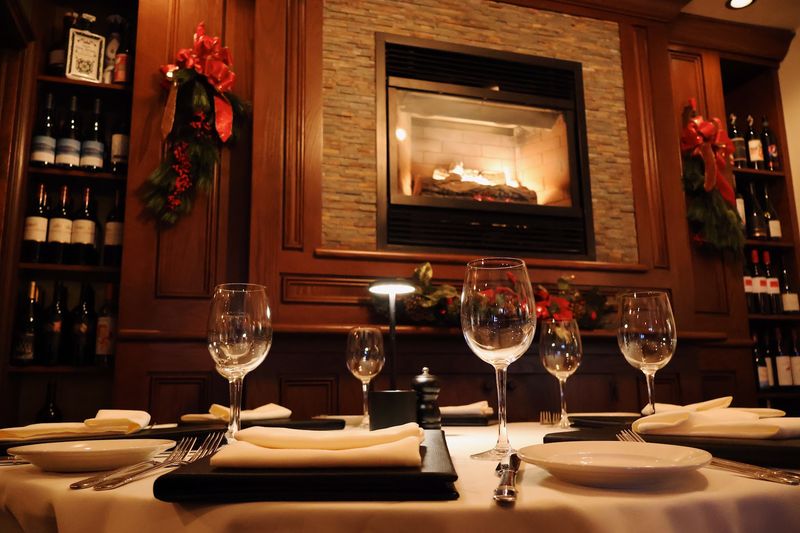 A Steakhouse That Refuses to Chase Trends