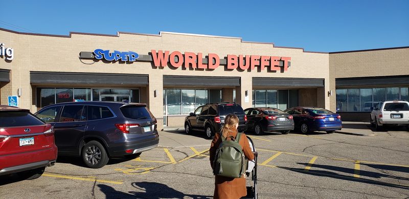 A Strip Mall Address With a Big Appetite