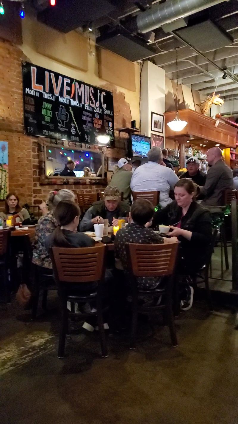 A Table for Kids, Couples, and Reunions