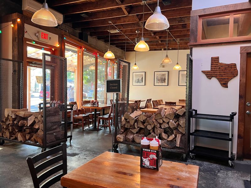 A Texas Pit on Killingsworth Street
