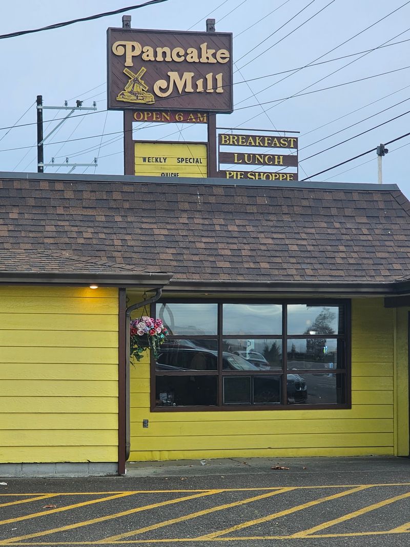A Tremont Avenue Address Worth Remembering