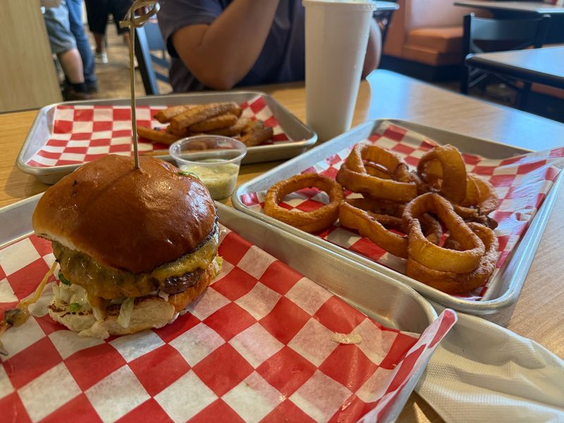 A Veggie Burger With a Following A Veggie Burger With a Following