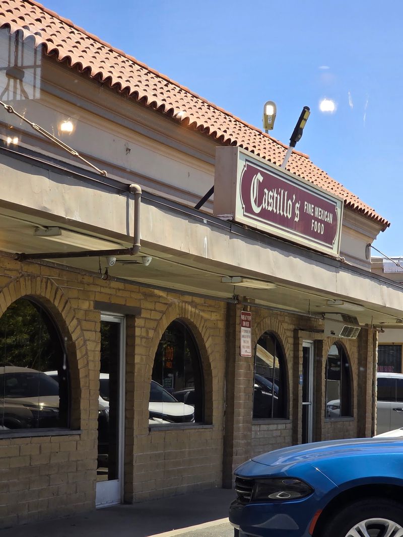 An East Ventura Avenue Address Worth Knowing An East Ventura Avenue Address Worth Knowing