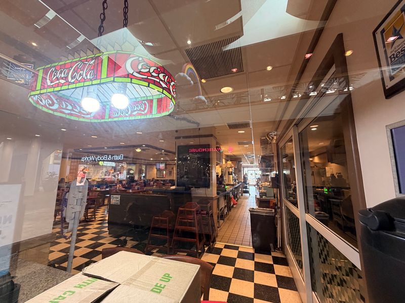 An Old-School Diner Feel