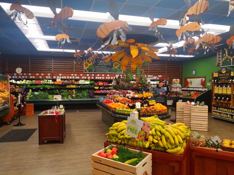 An Organic Market on North 4th Street
