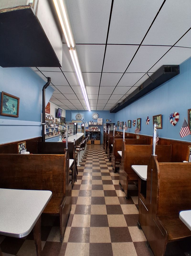 Angel's Family Restaurant, Penn Yan, NY