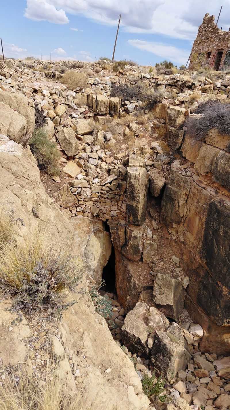 Apache Death Cave, Winslow, AZ Apache Death Cave, Winslow, AZ