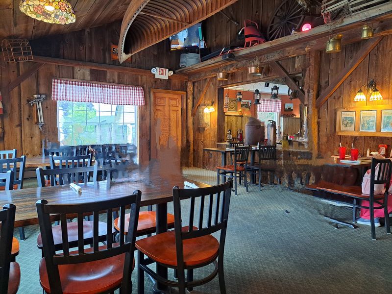 Apple Valley Family Restaurant, Milford, PA
