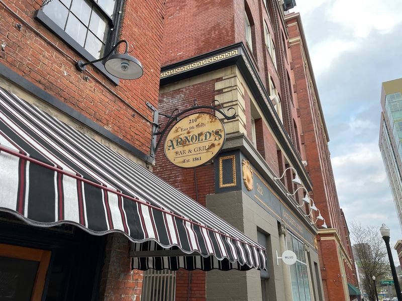 Arnold's Bar & Grill, Cincinnati, OH Arnold's Bar & Grill, Cincinnati, OH