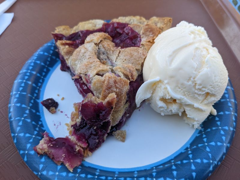 Aroma Pie Shoppe, Whalan, MN