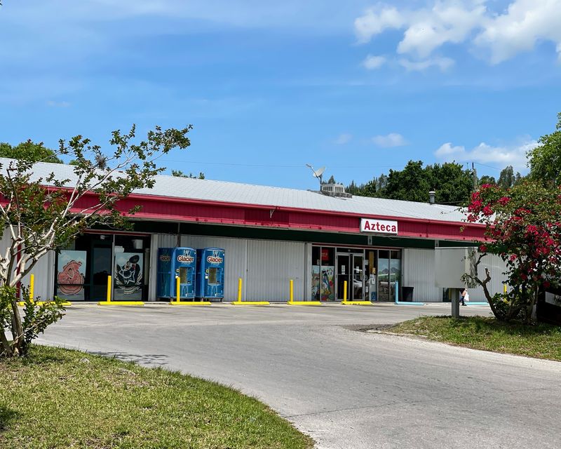 Azteca Mexican Store II, Fellsmere, FL Azteca Mexican Store II, Fellsmere, FL