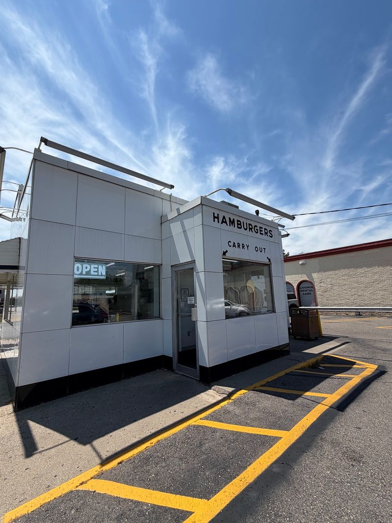 Bates Burgers, Livonia, MI