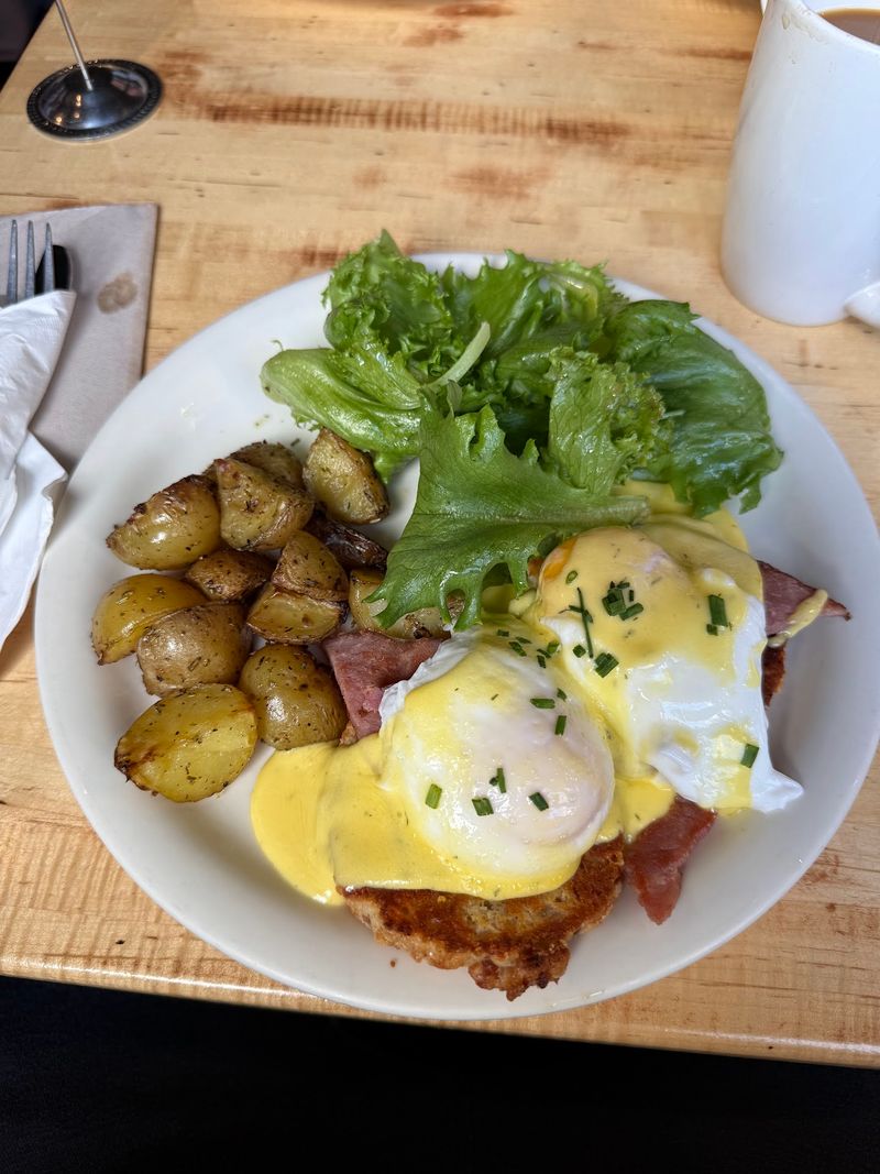 Benedicts on Dill Biscuits Benedicts on Dill Biscuits