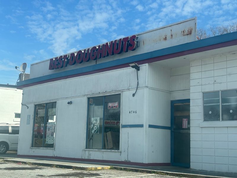 Best Country Doughnuts, Forest Park, GA