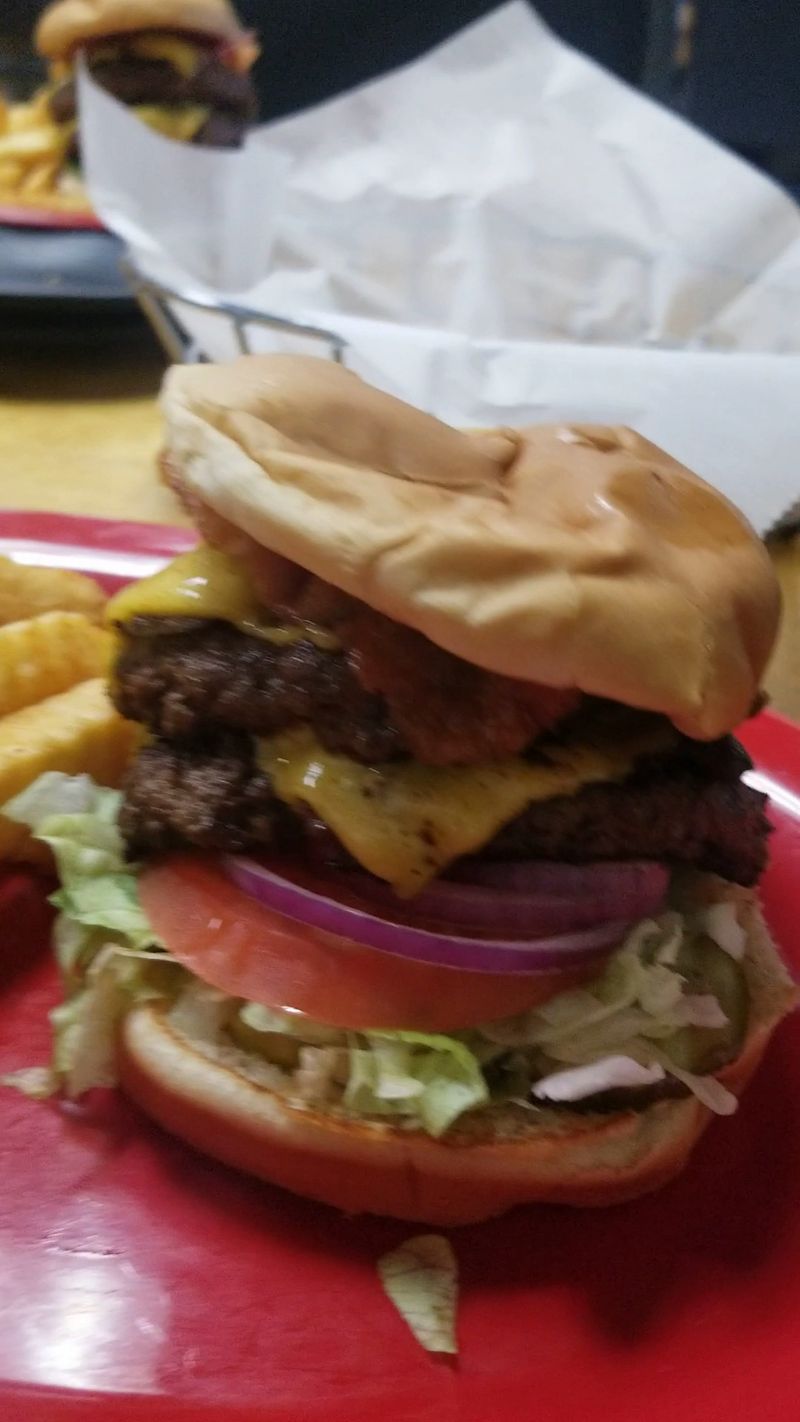 Bev's Burger Café, High Springs, FL