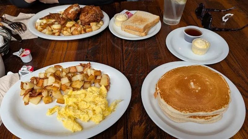 Big Portions, Friendly Faces Big Portions, Friendly Faces