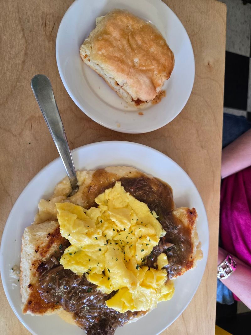 Biscuits And Gravy Done The Homemade Way Biscuits And Gravy Done The Homemade Way