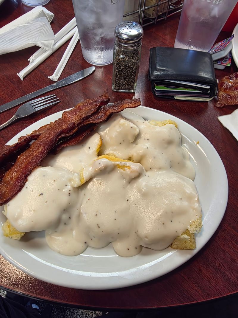 Biscuits and Gravy, the Main Event