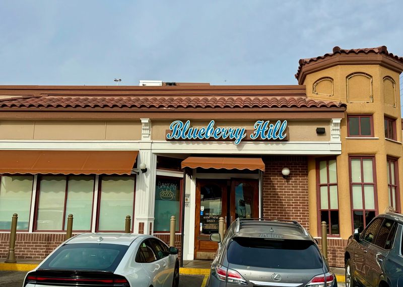 Blueberry Hill Restaurant & Bakery, Las Vegas, NV Blueberry Hill Restaurant & Bakery, Las Vegas, NV