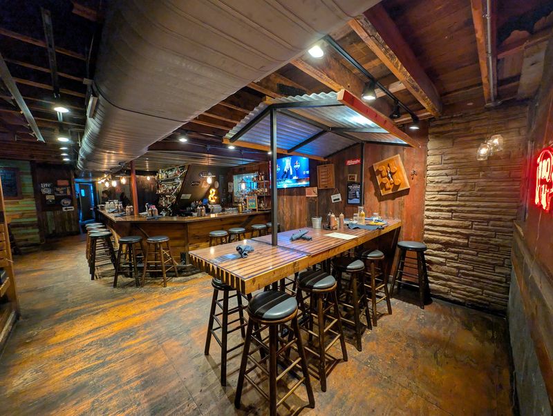 Blues on the Speakers, Bands on Weekends