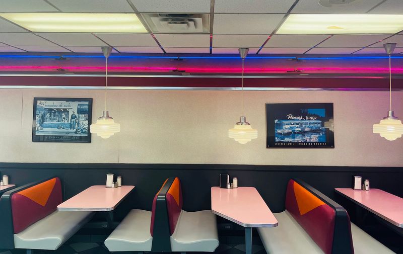 Booths, Counter Stools, and a 50s Feel