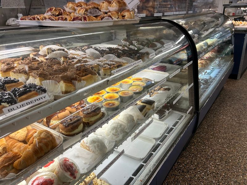 Bova's Bakery, Boston, MA Bova's Bakery, Boston, MA
