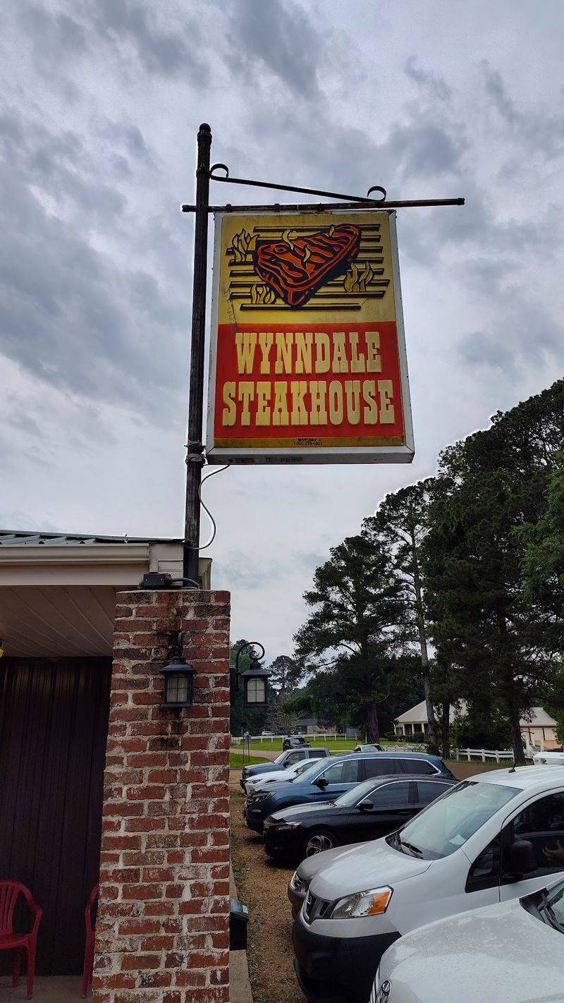 Brandos Wynndale Steakhouse, Terry, MS