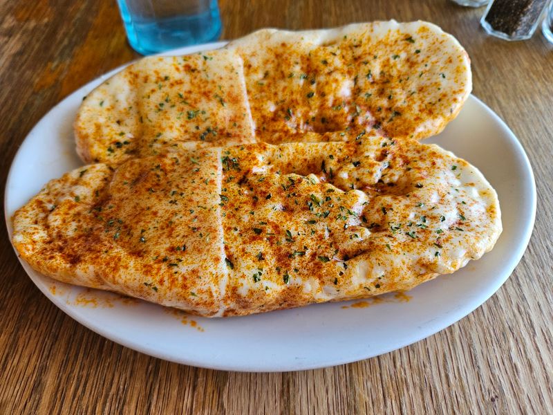 Bread Baskets and Cheesy Garlic Bread