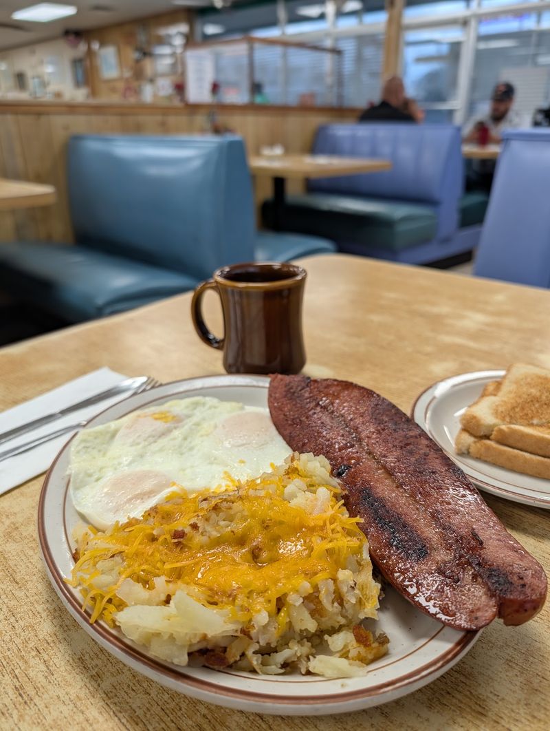 Breakfast Plates Built for Big Appetites Breakfast Plates Built for Big Appetites