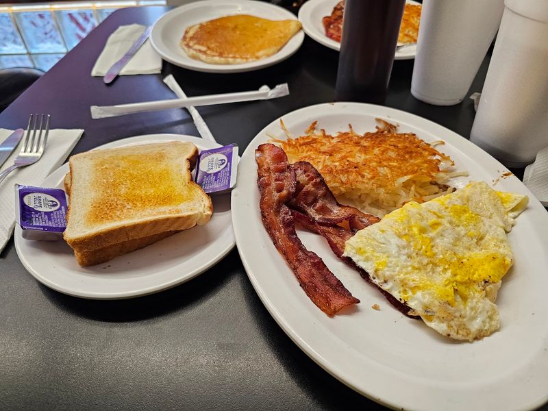 Breakfast Plates That Mean Business Breakfast Plates That Mean Business