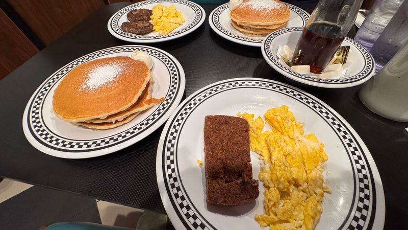 Breakfast Plates Worth an Early Alarm Breakfast Plates Worth an Early Alarm
