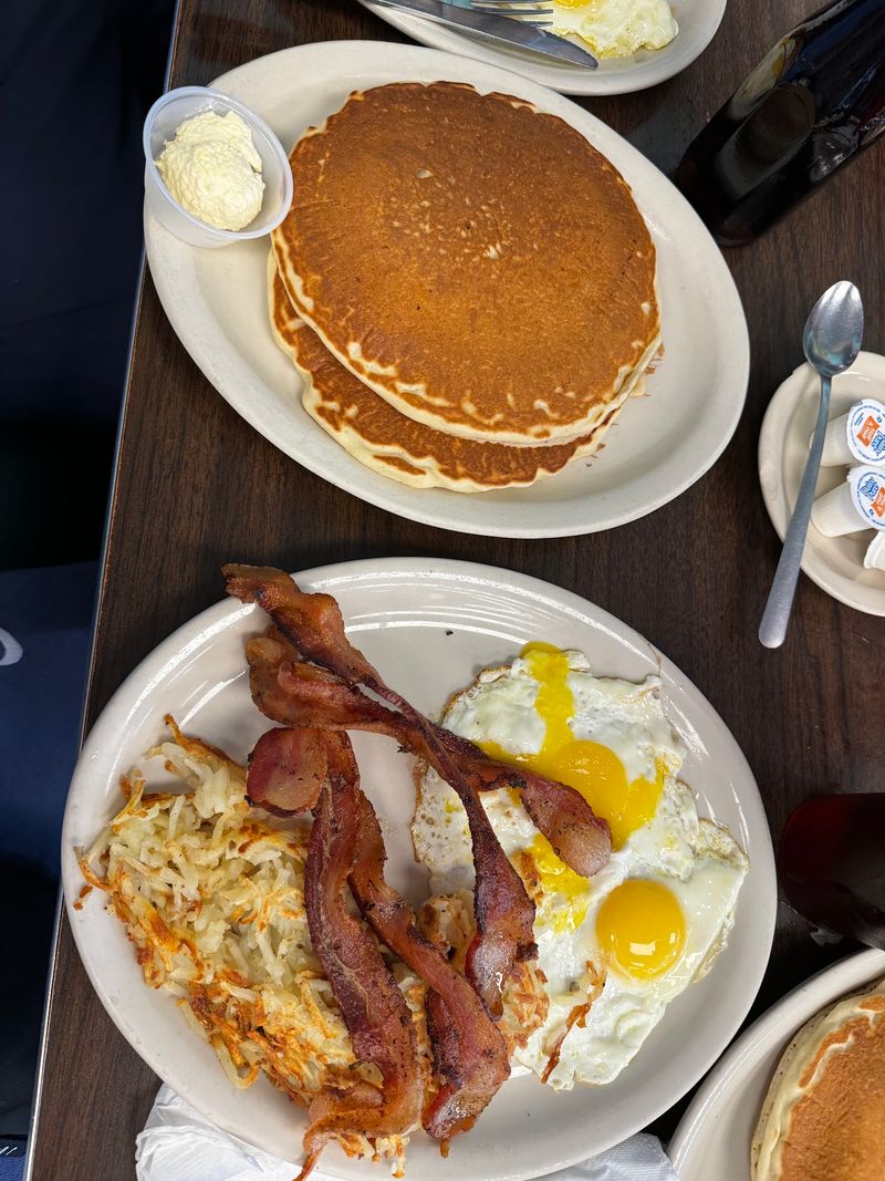 Breakfast Served Around the Clock Breakfast Served Around the Clock