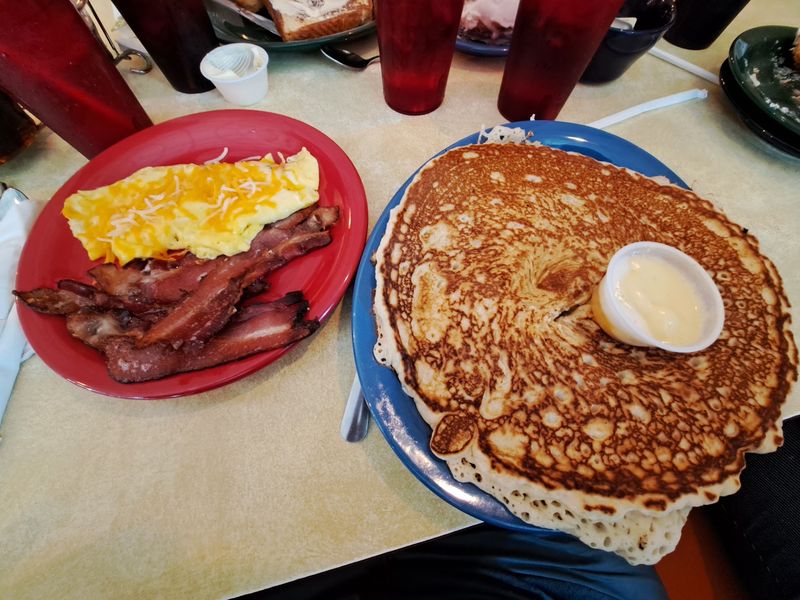 Breakfast That Fills the Plate