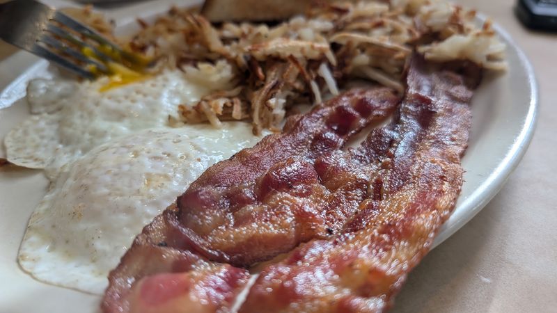 Breakfast That Ignores the Clock