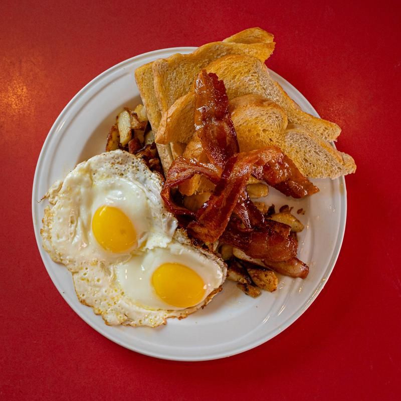 Breakfast That Never Clocks Out Breakfast That Never Clocks Out
